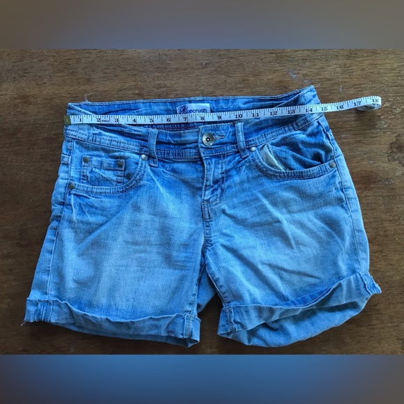 2 PAIRS OF BLUE CRUSH SHORTS - Picture 5 of 9